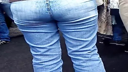 Telanjang bokep crot ibu pelacur