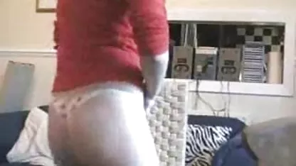 Di ruang bokep crot di mulut ganti