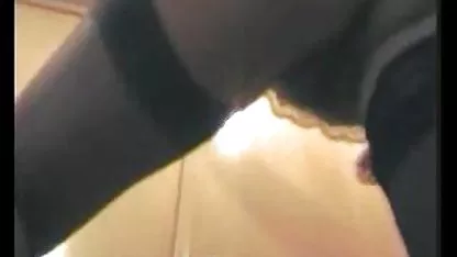 Untuk bokep barat crot menuangkan ke alun-alun.