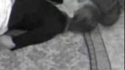 Rambut coklat cewek Sekutu mengambil keras kontol bokep ngemut kontol sampai crot dalam vagina basah