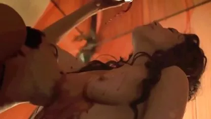Pasangan di kamar yang berantakan dicuri bokep vagina crot sex video